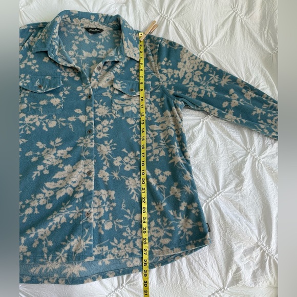 🚺 Eddie Bauer blue floral fleece top - Picture 10 of 10